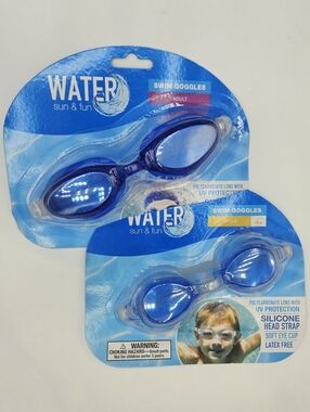 NWT Walgreens Mommy and Me Swim Goggles Set Adult Size Kids 4 and Up
